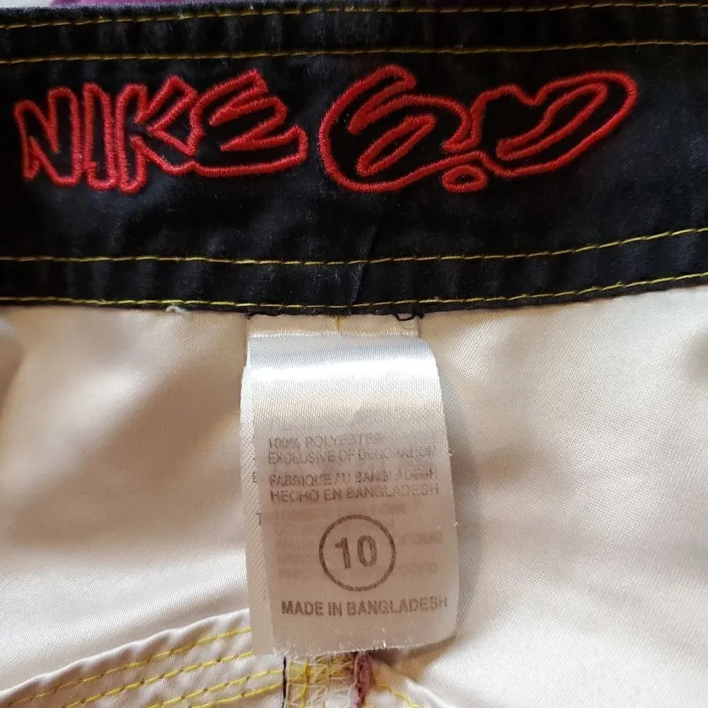 Nike shorts size
